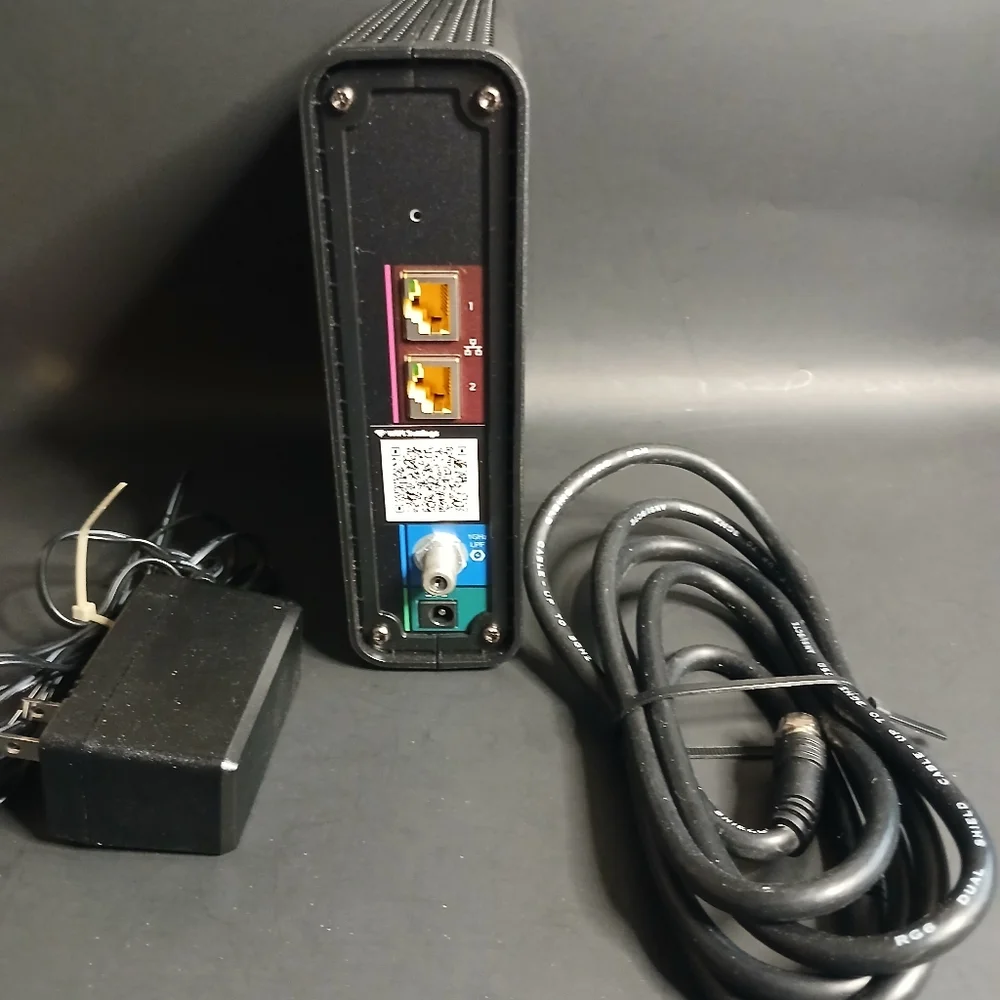 Arris Surfboard DOCSIS, 3.0 cable modem &wifi router, new in original pkg